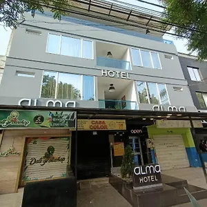 aura.colombiamedellinhotels.com/